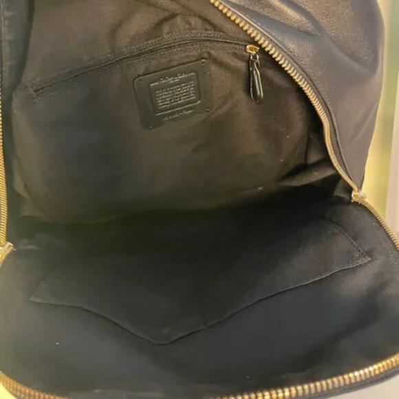 Coach Backpack mutt pocket black and brown with gold zippers - Picture 3 of 4